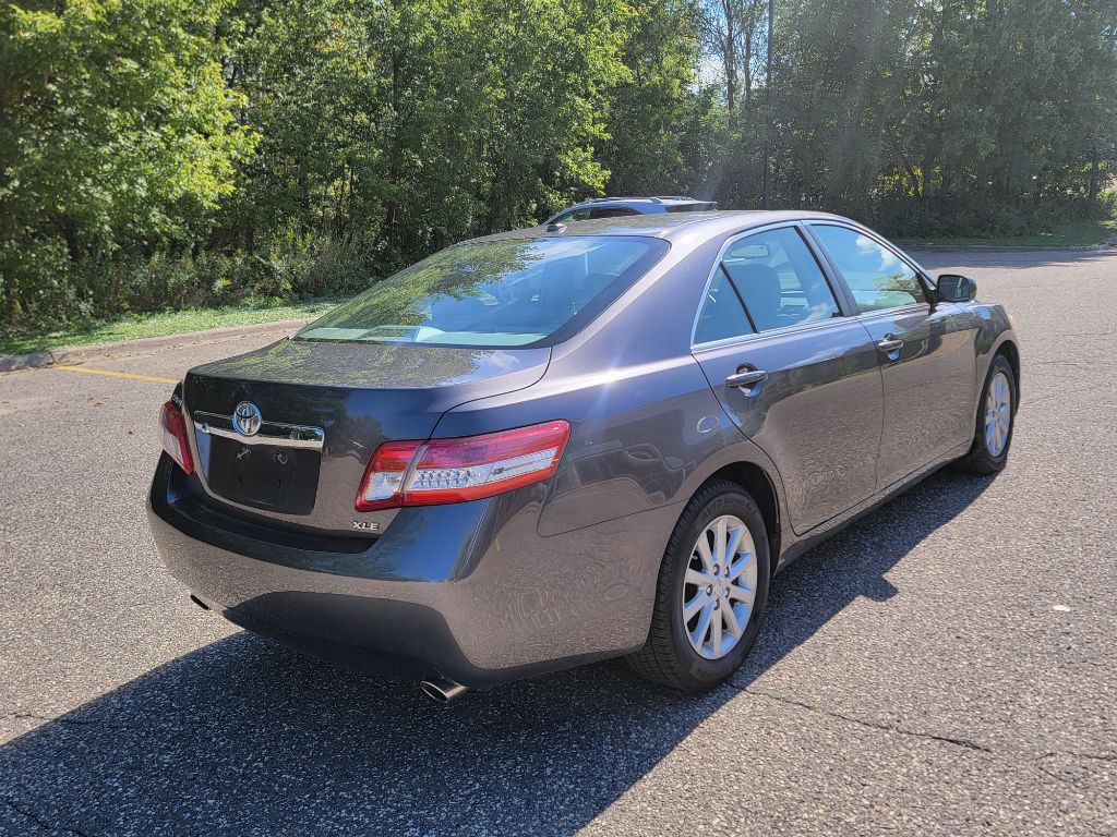 2010 Toyota Camry Image 6
