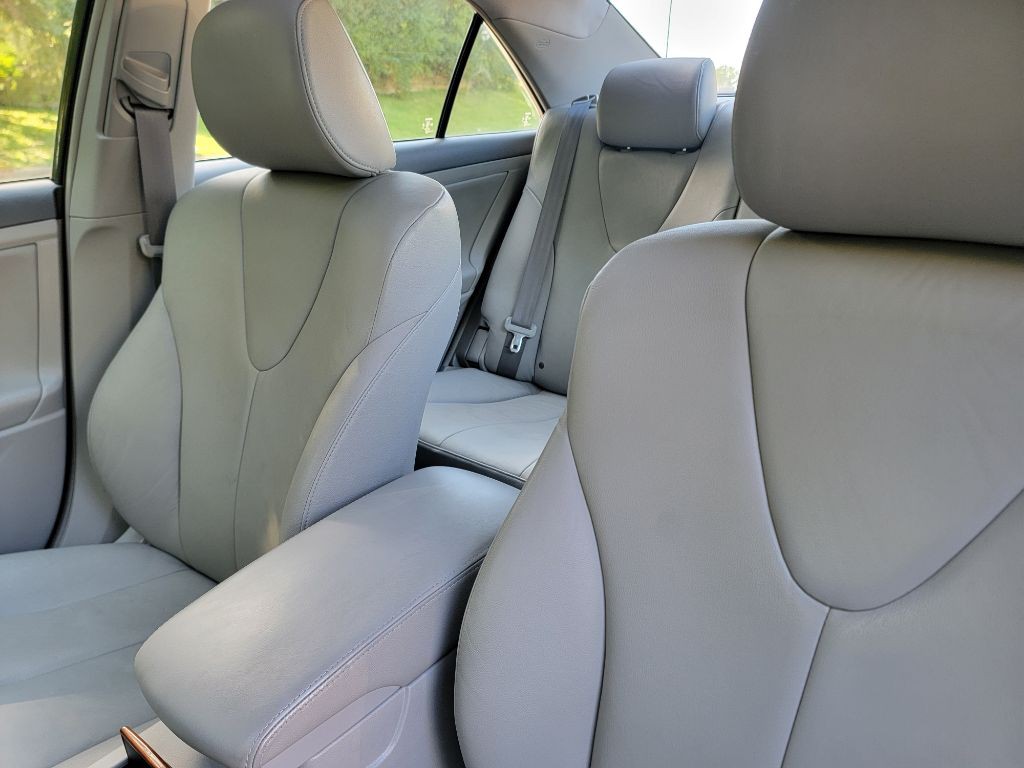 2010 Toyota Camry Image 20