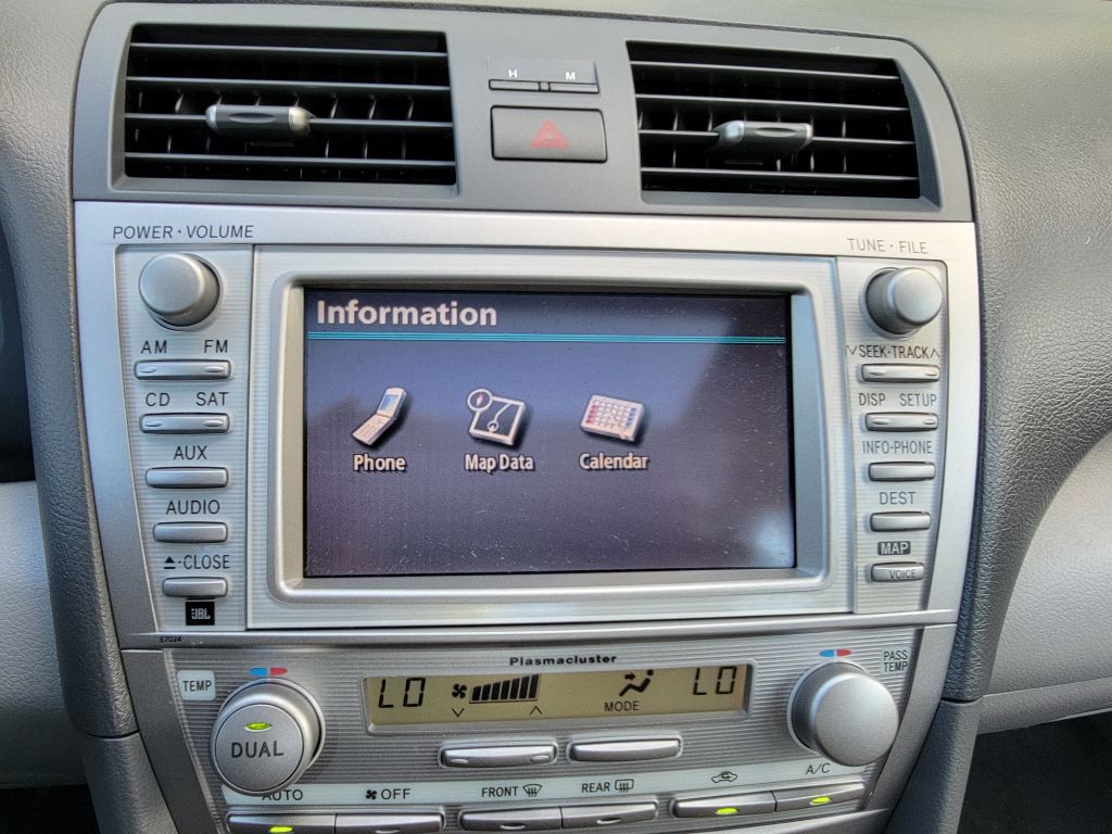 2010 Toyota Camry Image 28