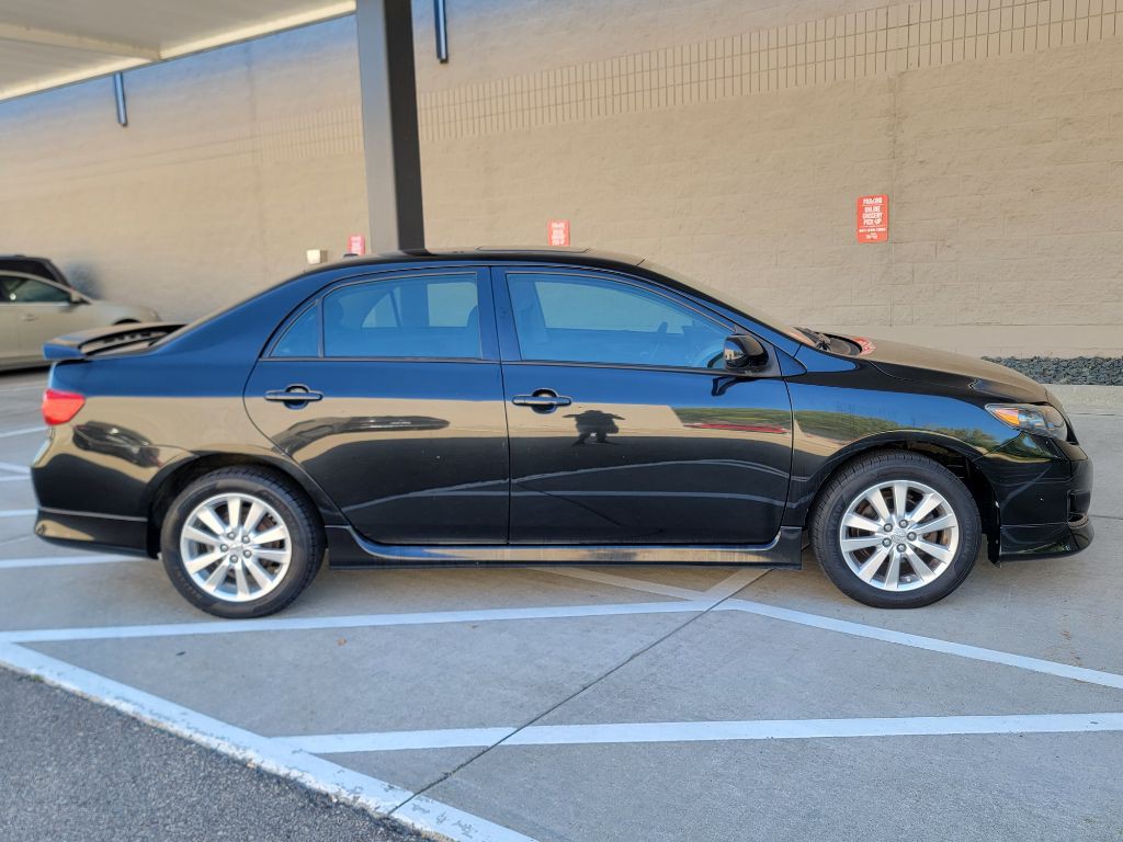 2010 Toyota Corolla Image 4