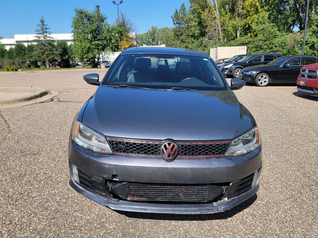 2013 Volkswagen Jetta Image 2