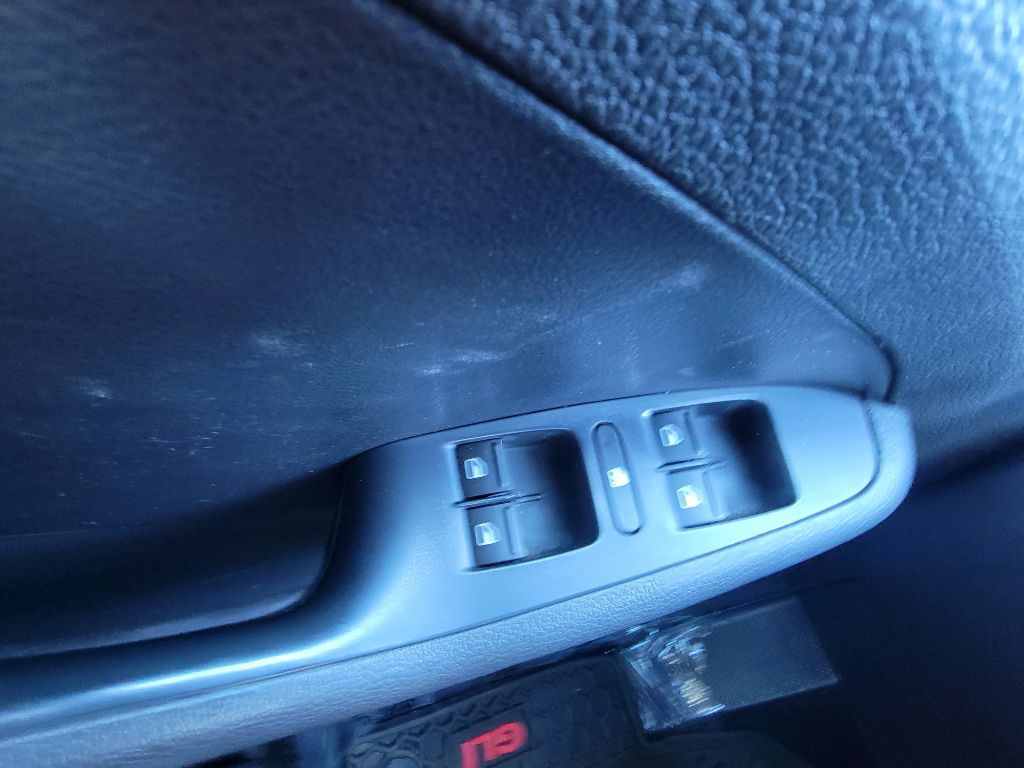 2013 Volkswagen Jetta Image 21