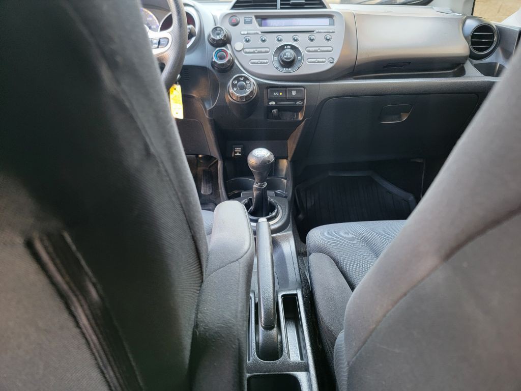 2011 Honda Fit Image 11