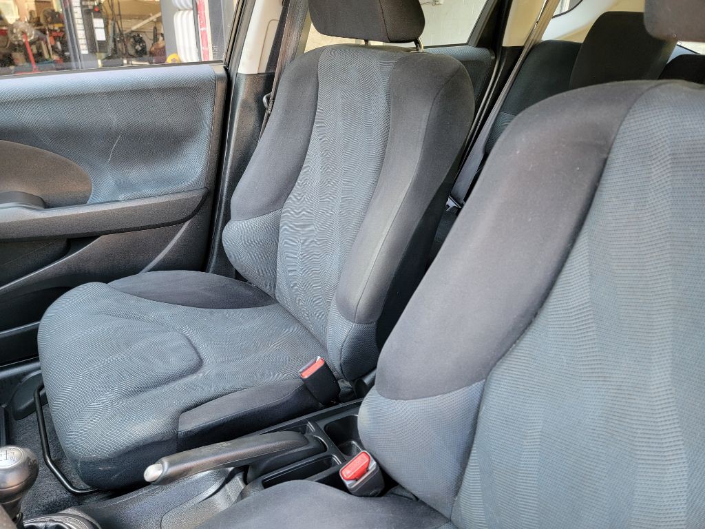 2011 Honda Fit Image 13