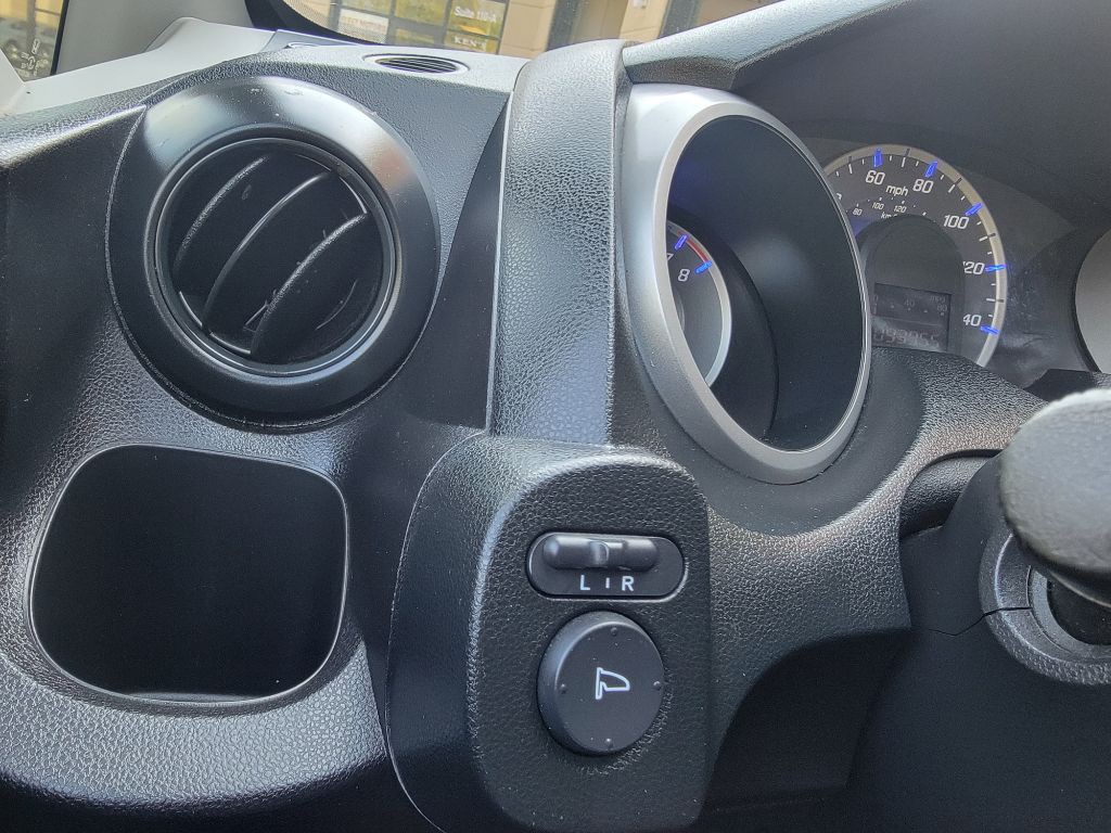 2011 Honda Fit Image 21