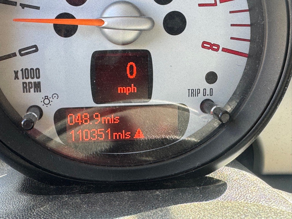 2011 MINI Cooper Image 3