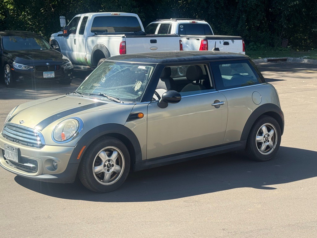 2011 MINI Cooper Image 14
