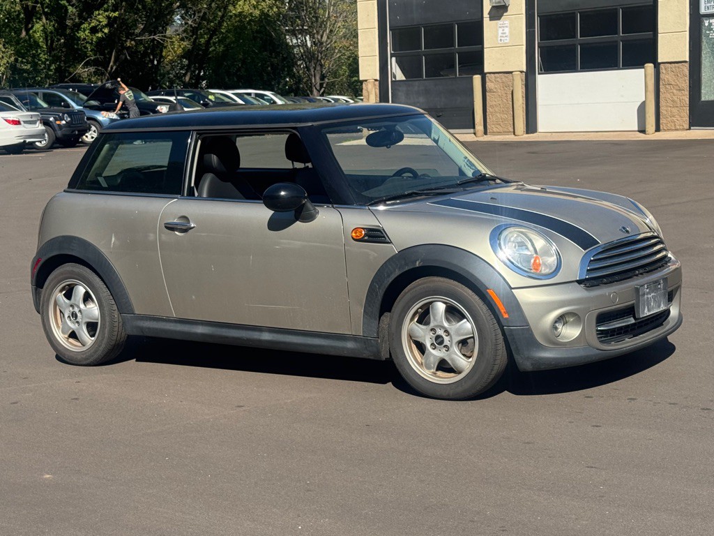 2011 MINI Cooper Image 15