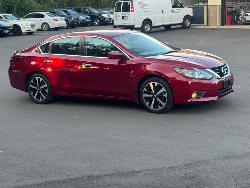 2018 Nissan Altima Image 2