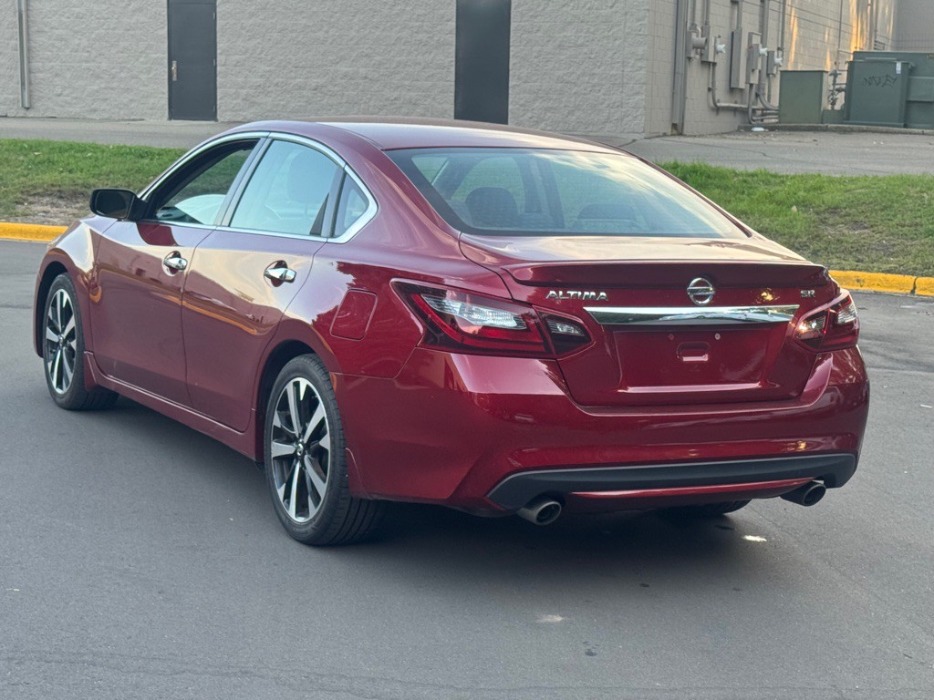 2018 Nissan Altima Image 4