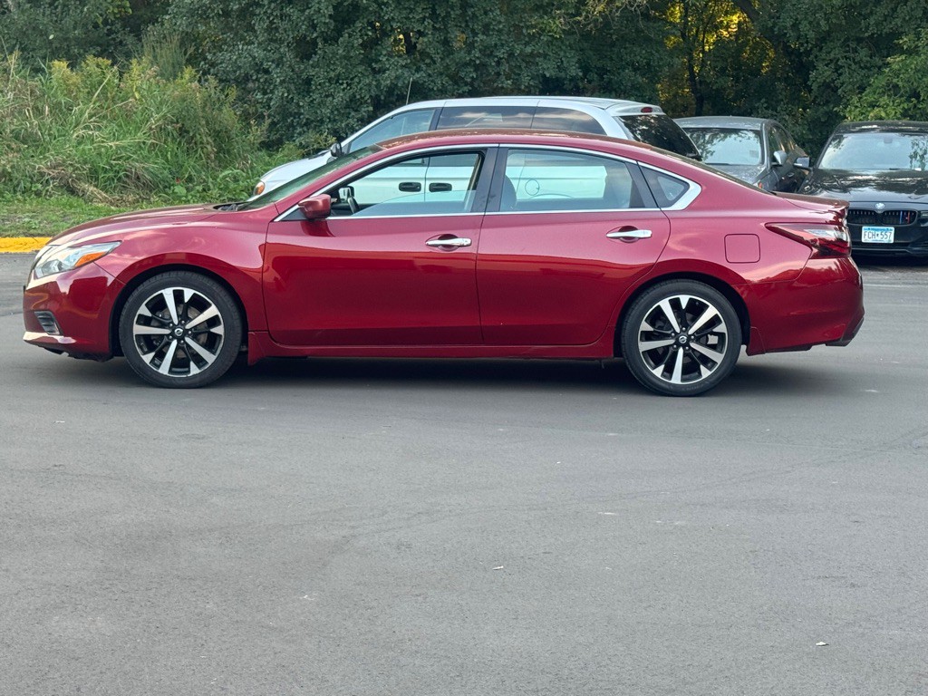 2018 Nissan Altima Image 7