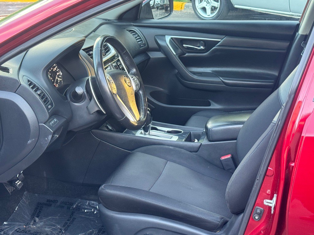 2018 Nissan Altima Image 12