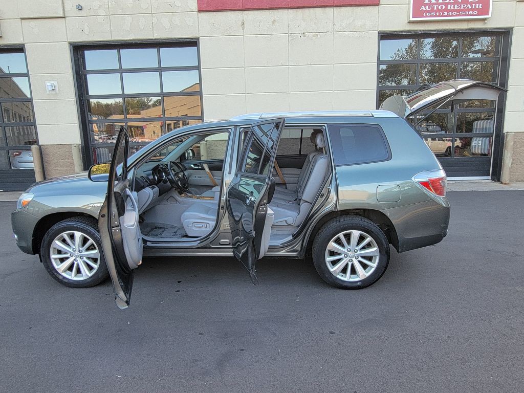 2010 Toyota Highlander Image 10