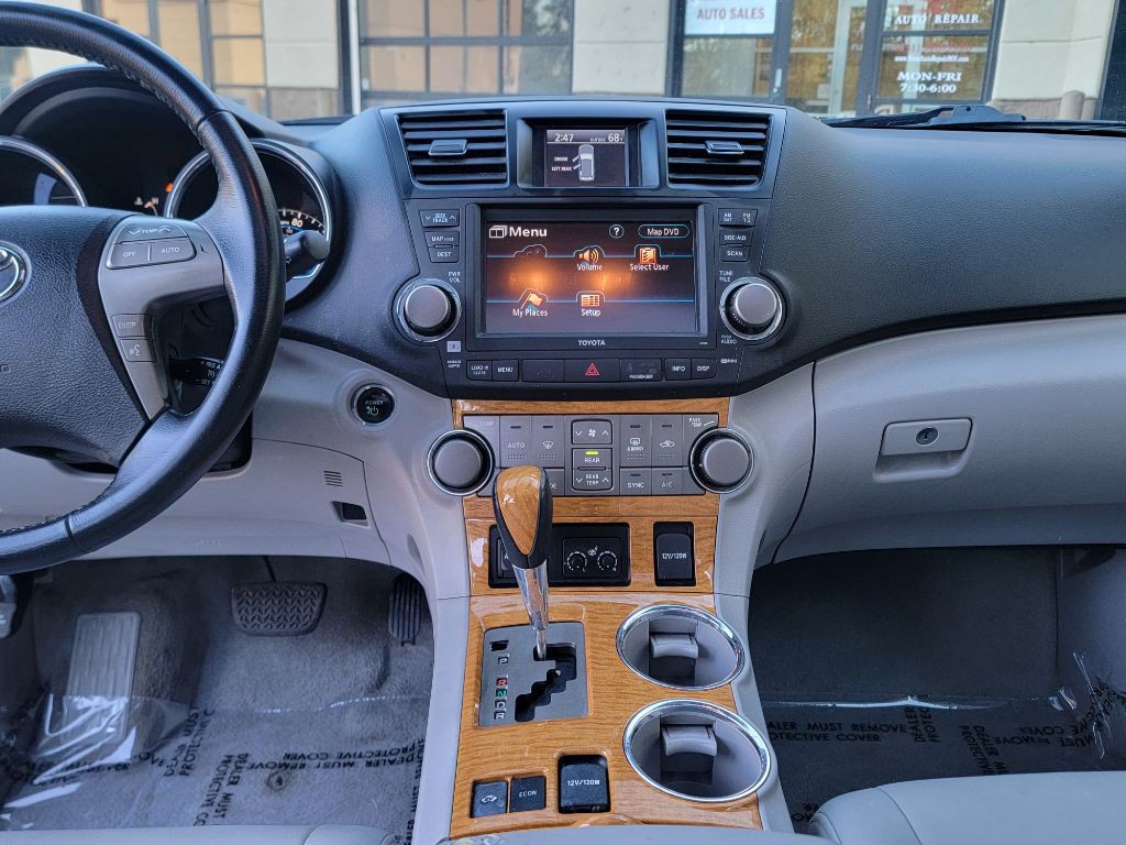 2010 Toyota Highlander Image 17