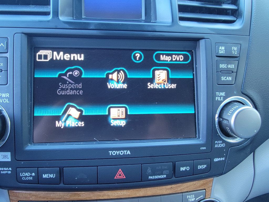 2010 Toyota Highlander Image 18