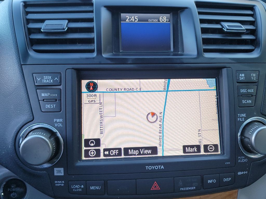 2010 Toyota Highlander Image 23