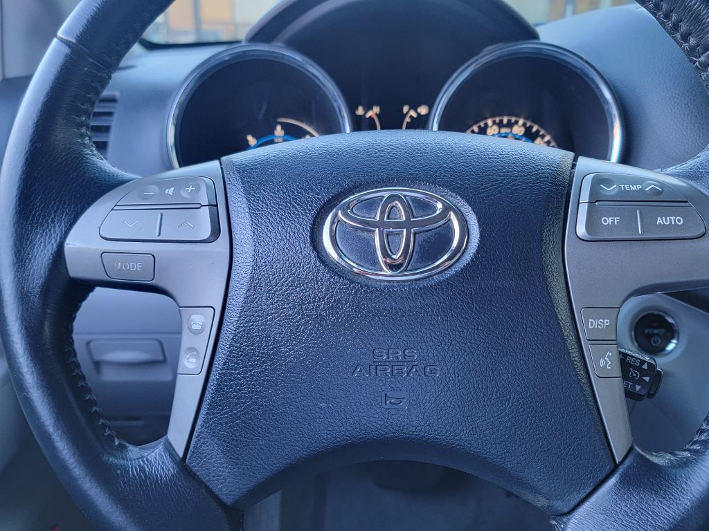 2010 Toyota Highlander Image 27