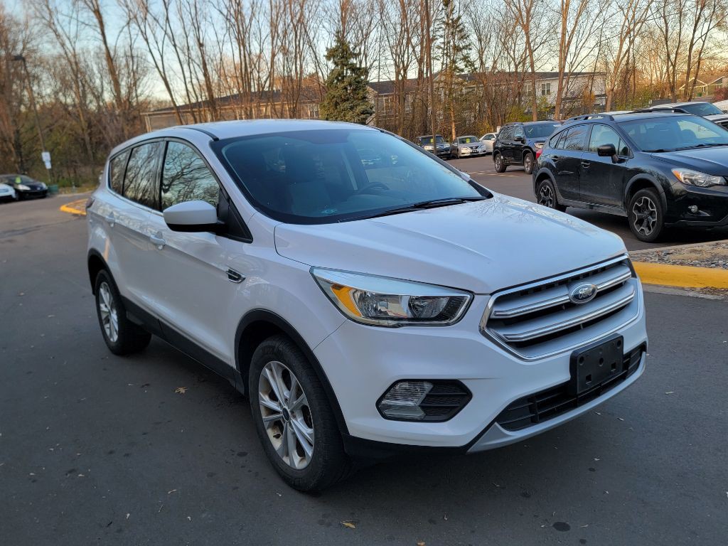 2017 Ford Escape Image 1