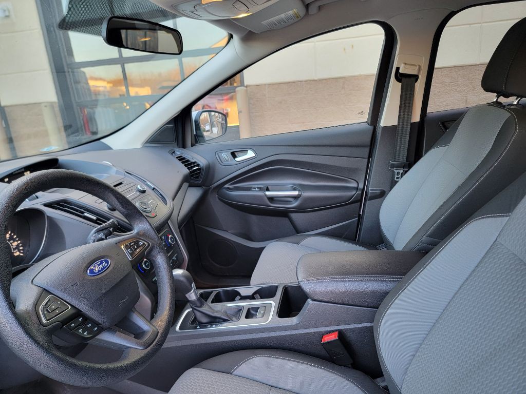 2017 Ford Escape Image 16