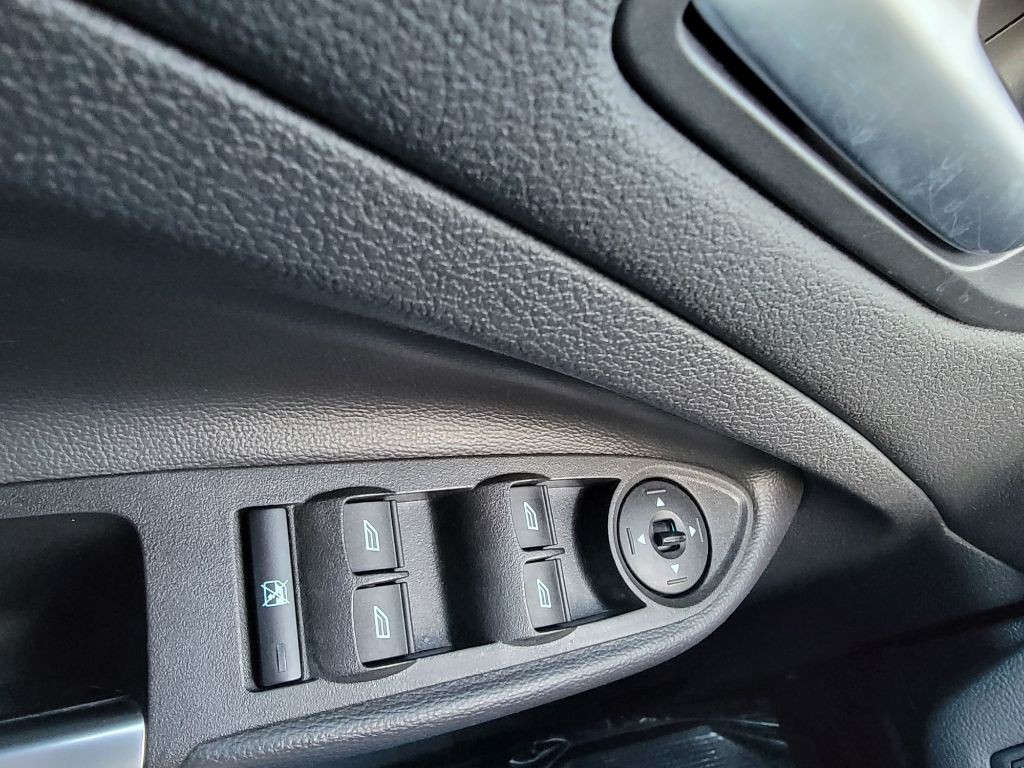 2017 Ford Escape Image 24