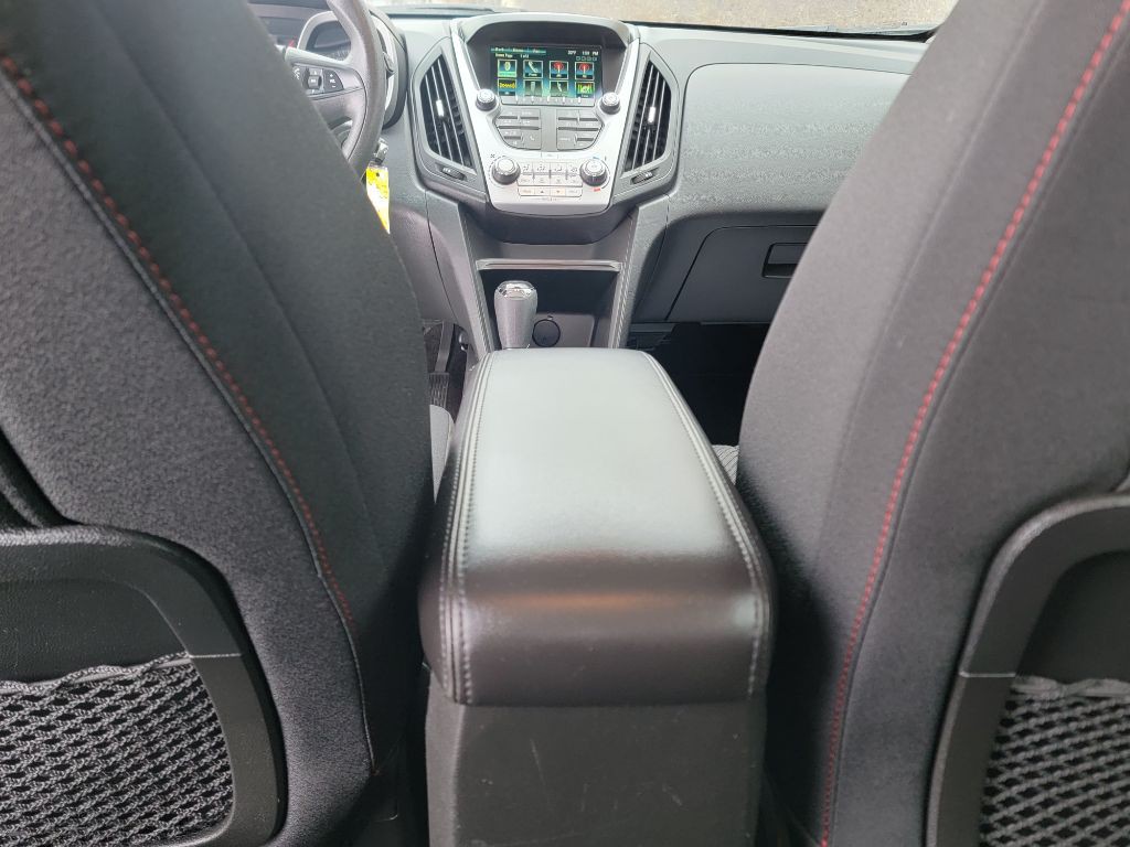 2016 Chevrolet Equinox Image 12