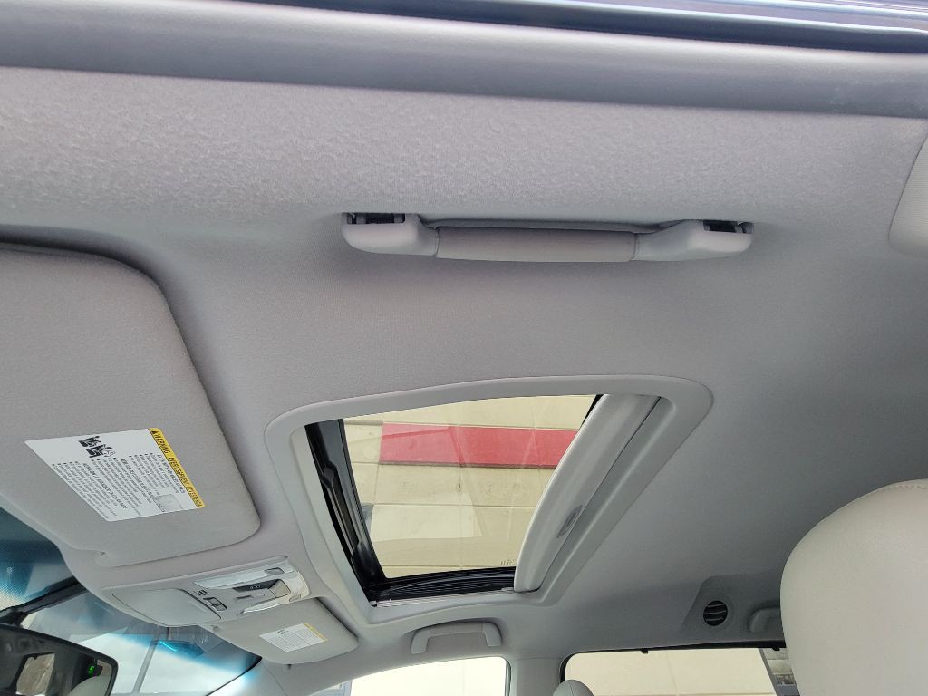 2014 Toyota Sienna Image 22
