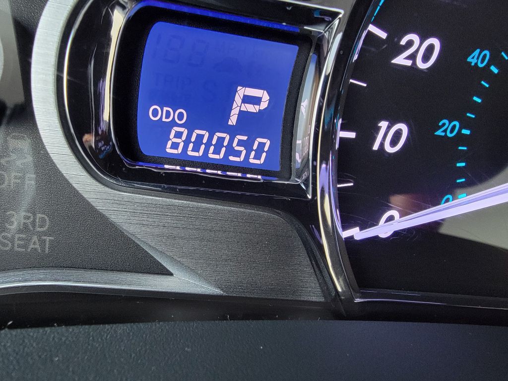 2014 Toyota Sienna Image 32