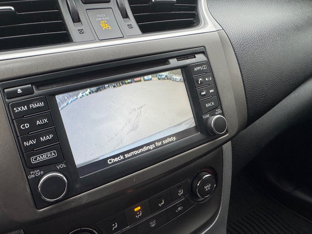 2014 Nissan Sentra Image 9