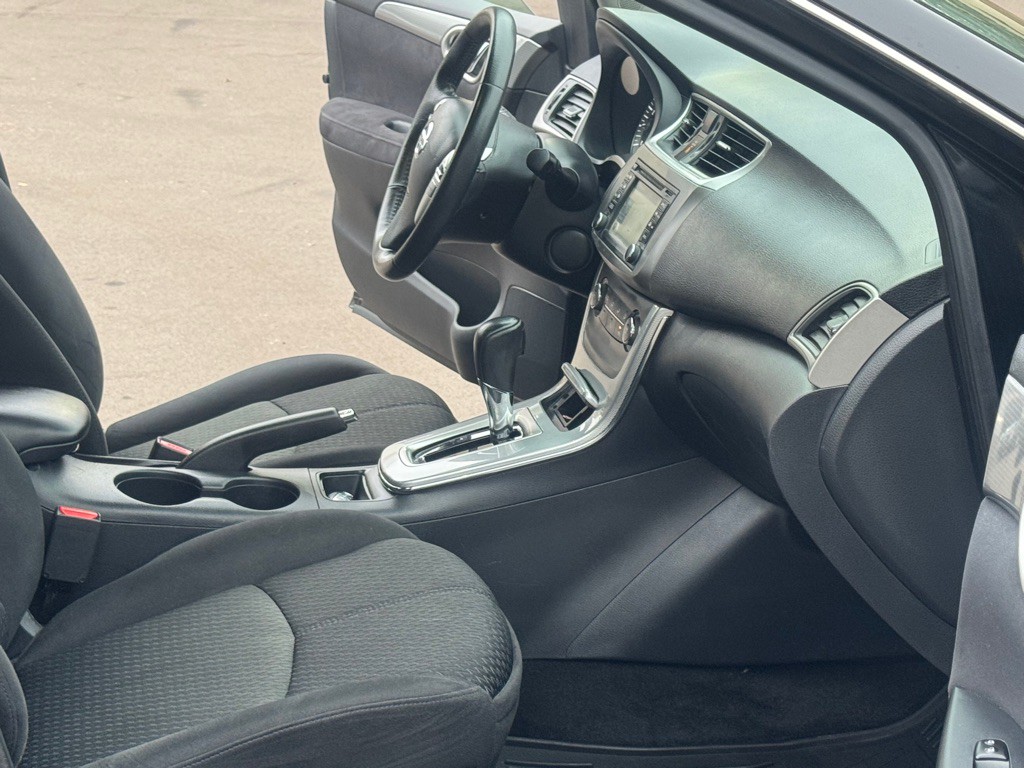2014 Nissan Sentra Image 12