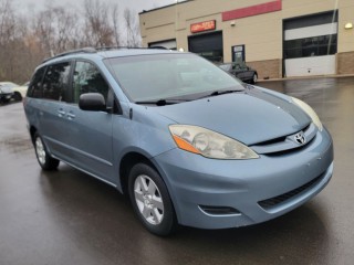 Image for 2006 Toyota Sienna CE ID: 7026803