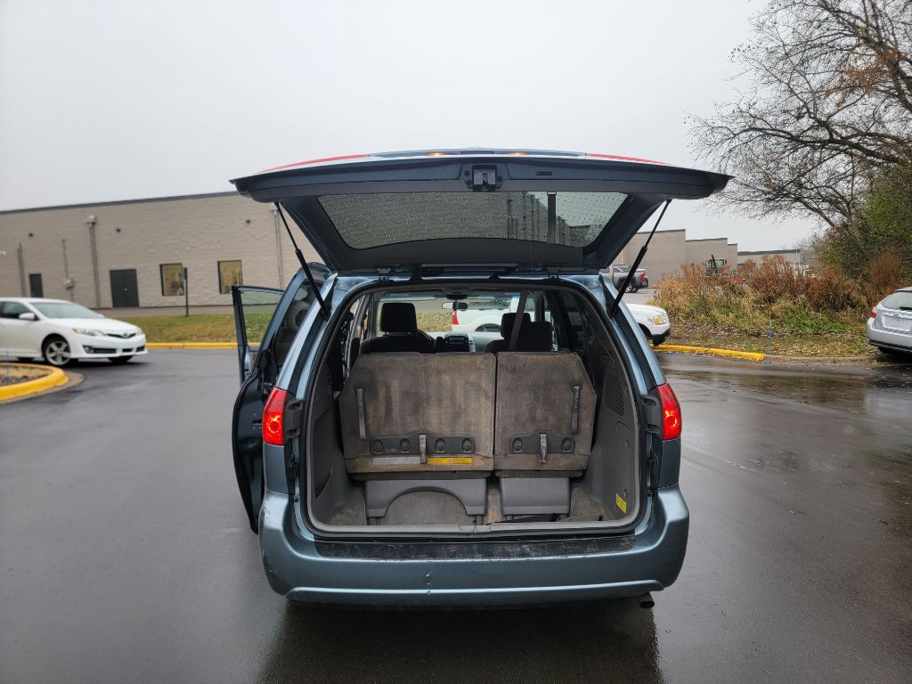 2006 Toyota Sienna Image 9