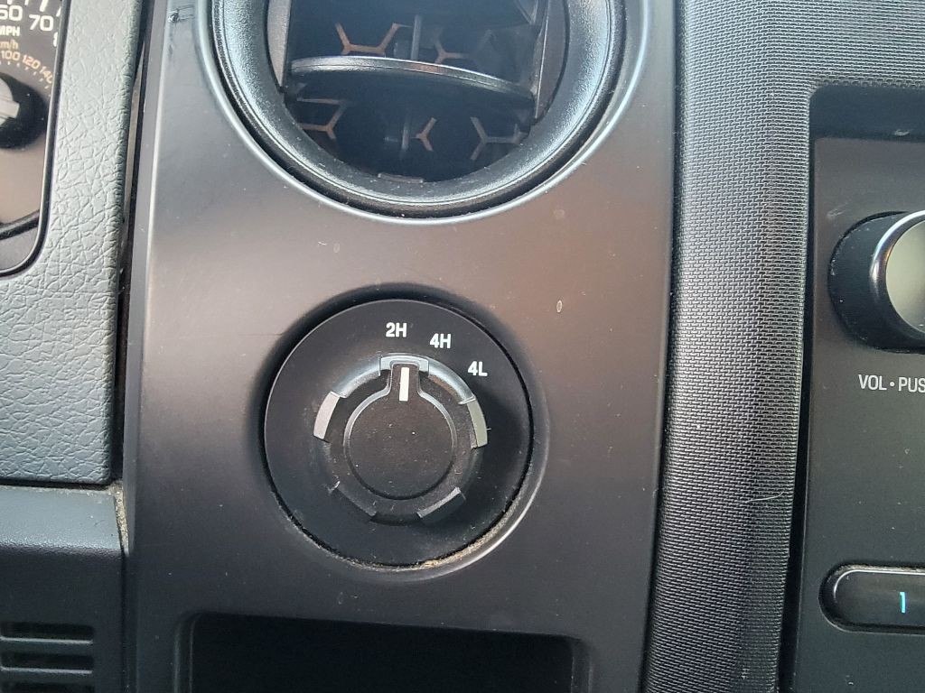 2011 Ford F-150 Image 16