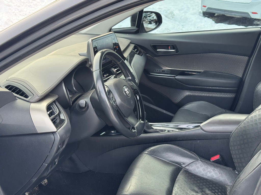 2022 Toyota C-HR Image 7