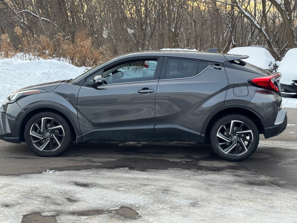 2022 Toyota C-HR Image 8