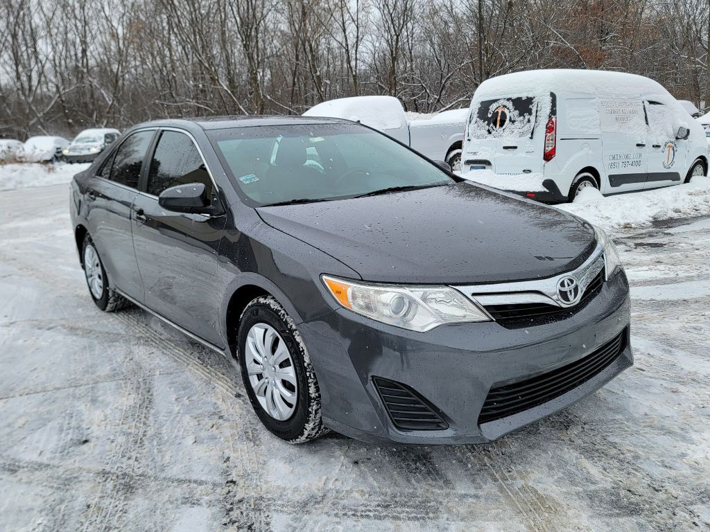 2013 Toyota Camry Image 3