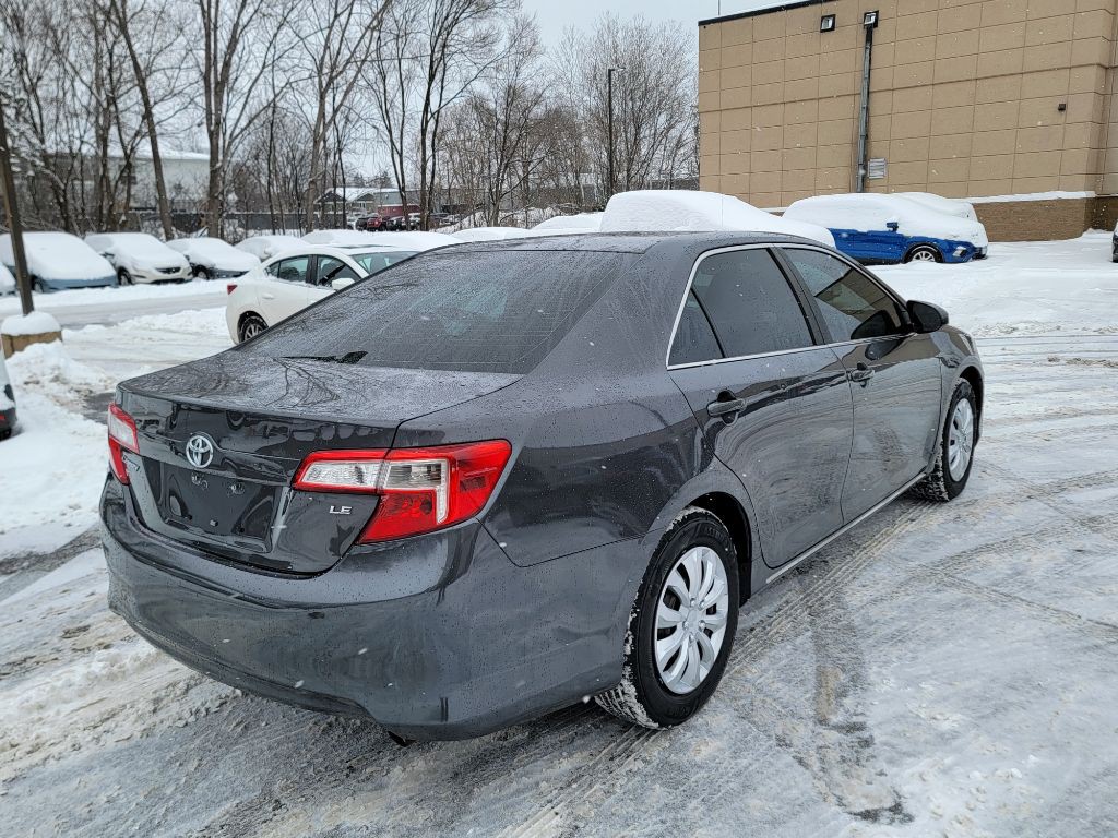 2013 Toyota Camry Image 7