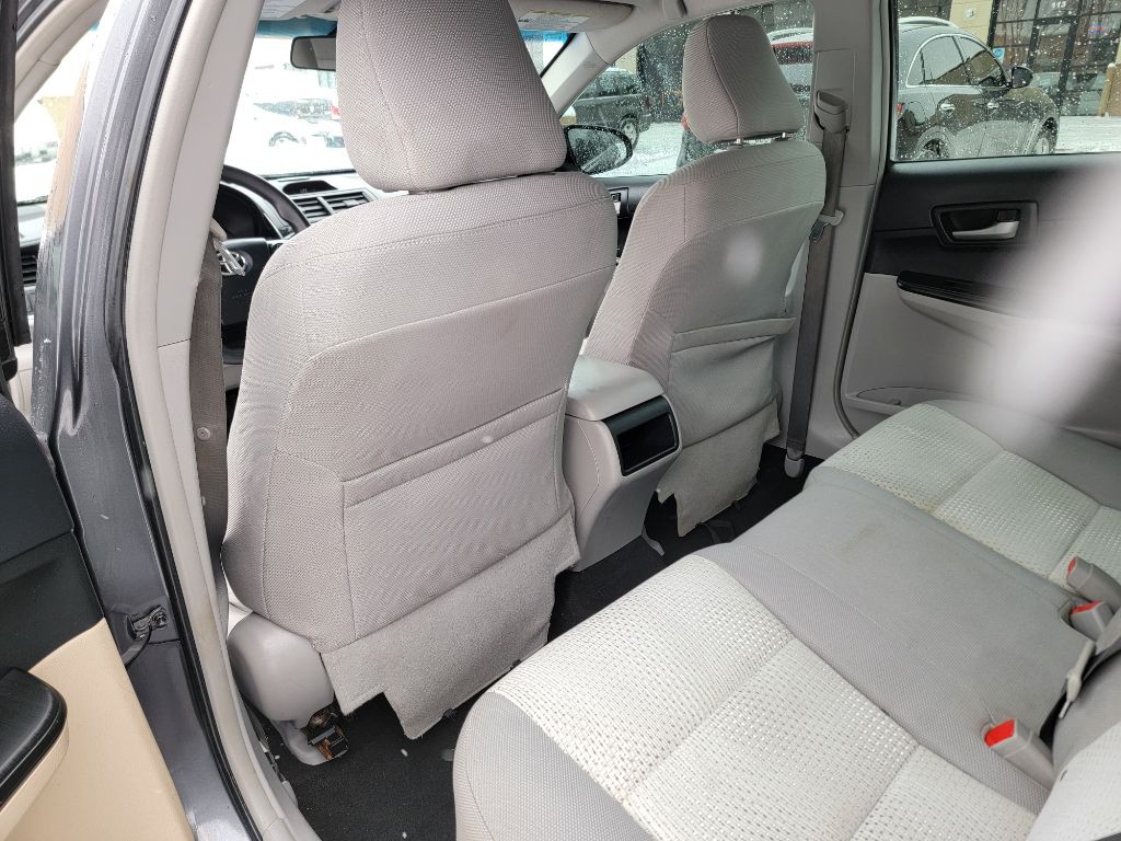 2013 Toyota Camry Image 10
