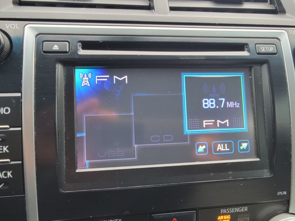 2013 Toyota Camry Image 19