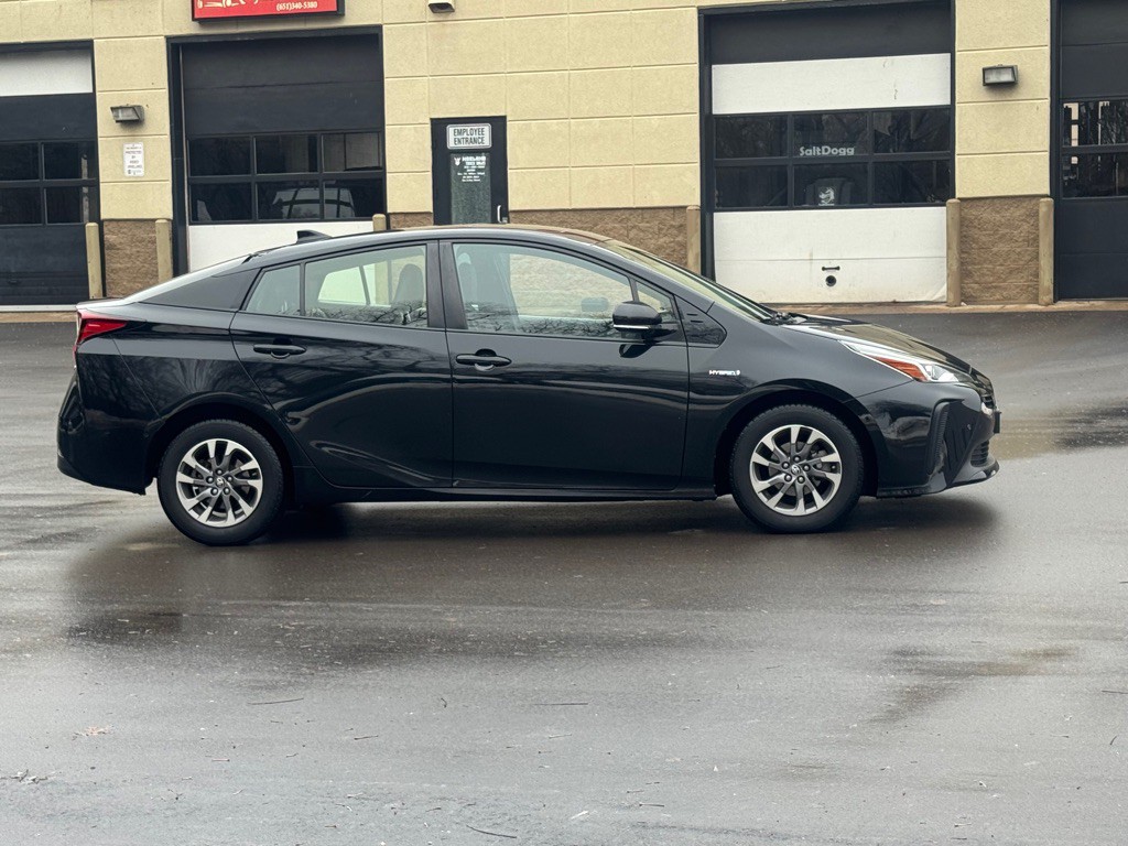 2019 Toyota Prius Image 4