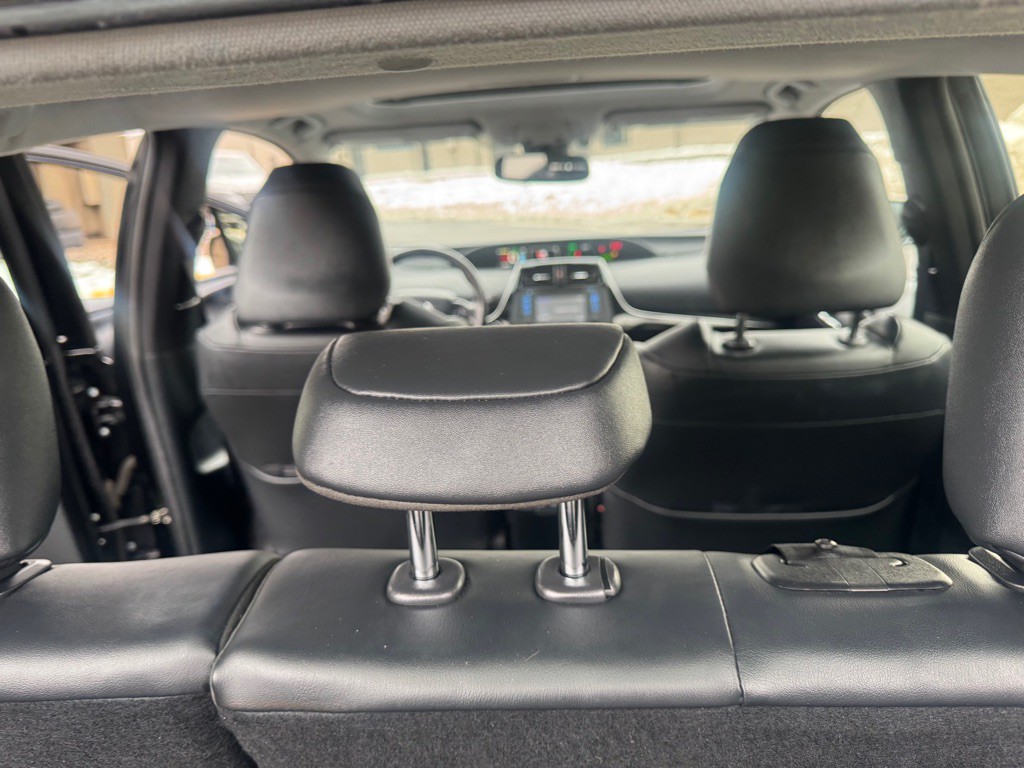 2019 Toyota Prius Image 13