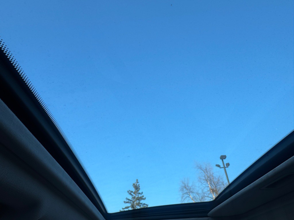 2011 BMW 3 Series Image 5