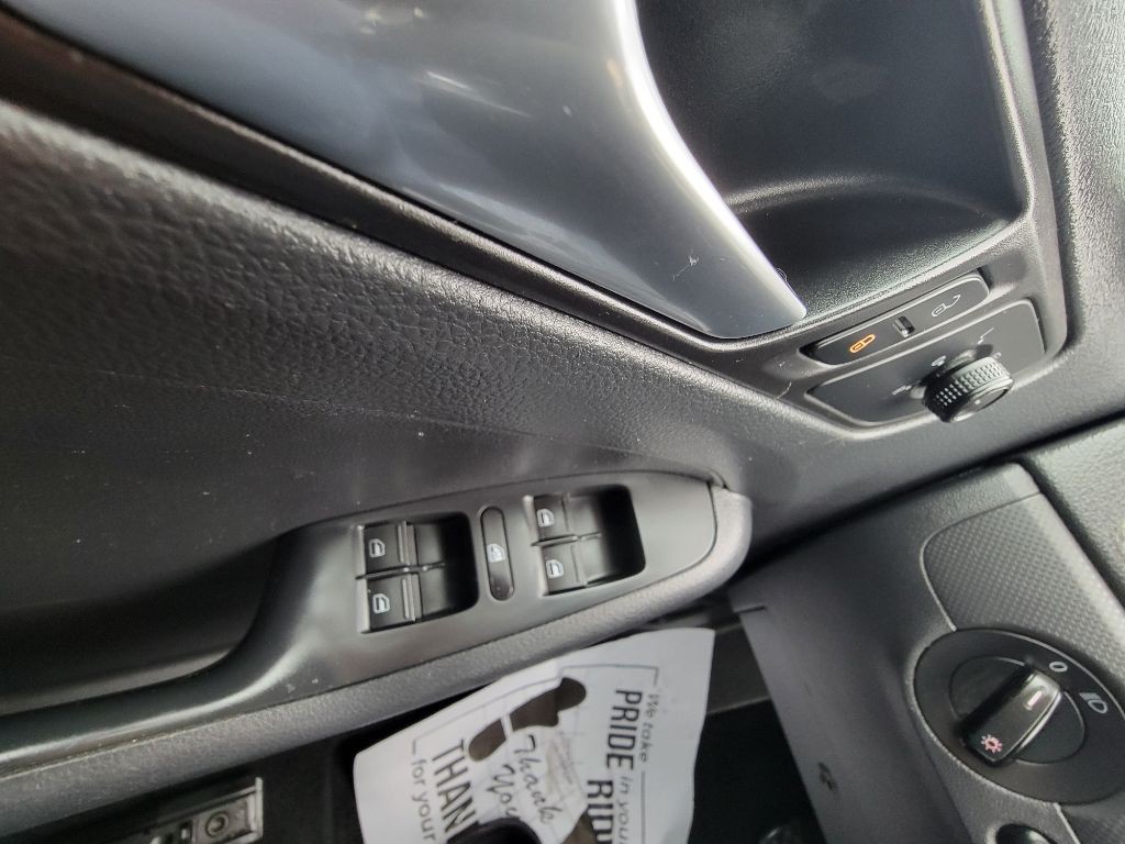 2015 Volkswagen Jetta Image 19