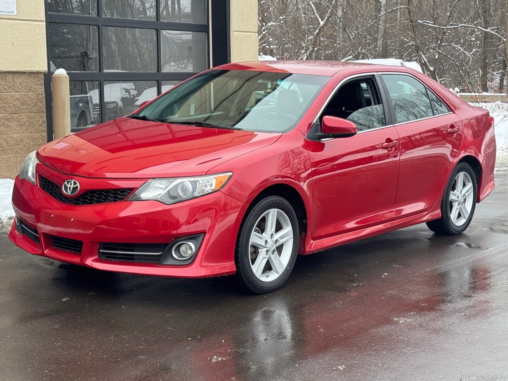 2014 Toyota Camry Image 7