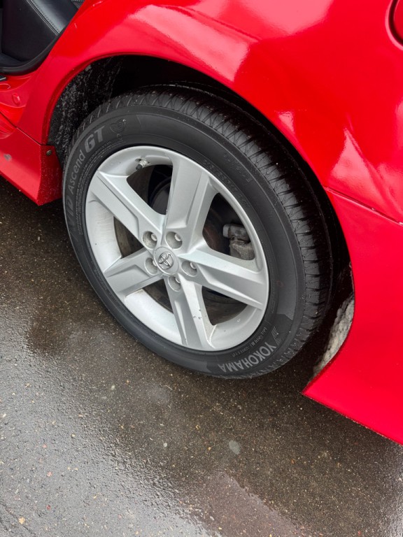 2014 Toyota Camry Image 13