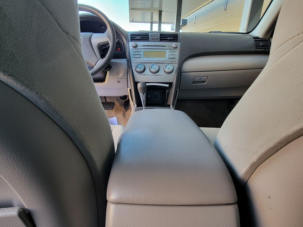 2008 Toyota Camry Image 10