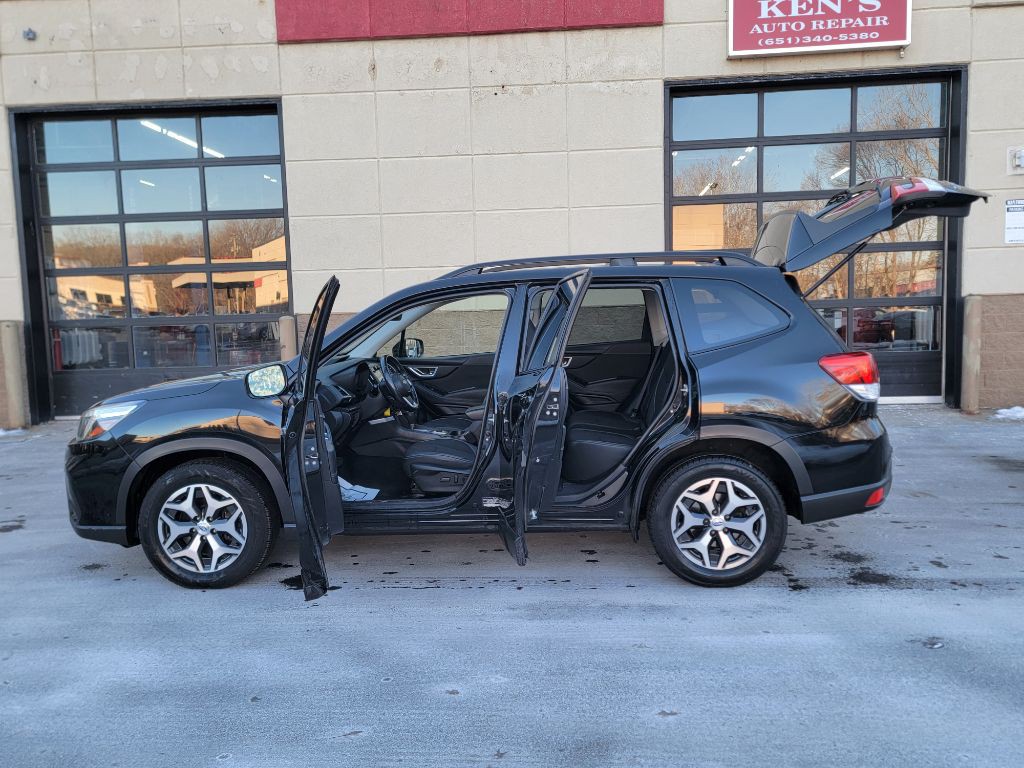 2019 Subaru Forester Image 11
