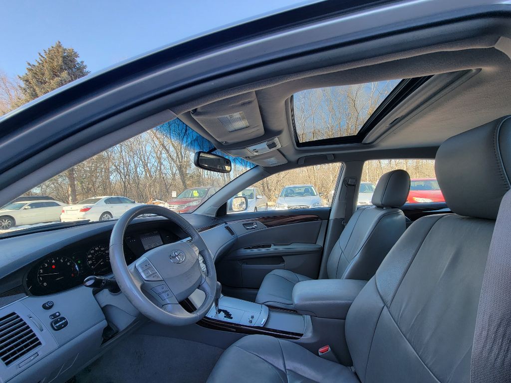 2009 Toyota Avalon Image 13