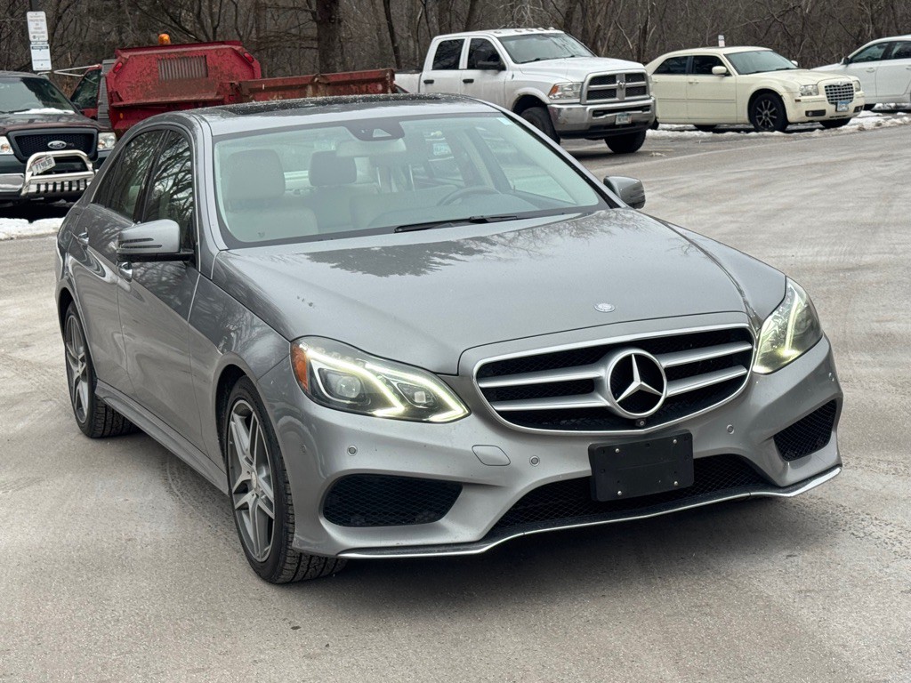 2015 Mercedes-Benz E-Class Image 2