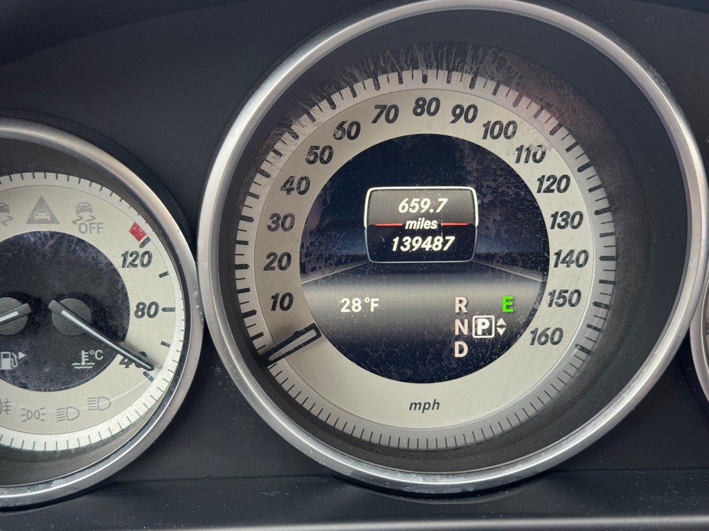 2015 Mercedes-Benz E-Class Image 3