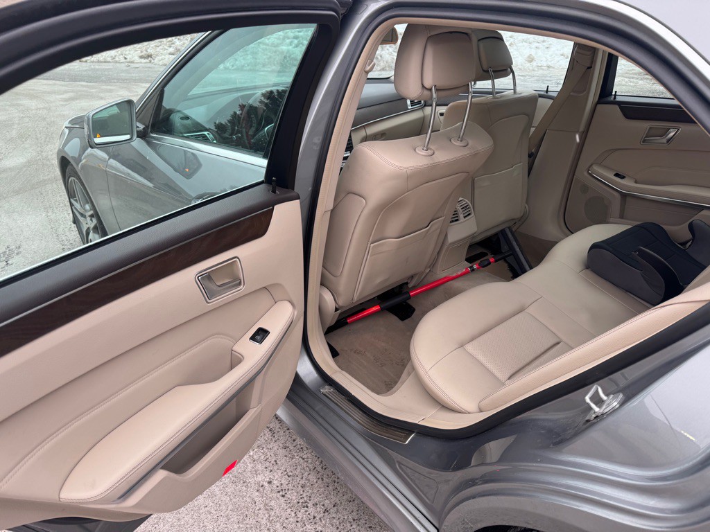 2015 Mercedes-Benz E-Class Image 8